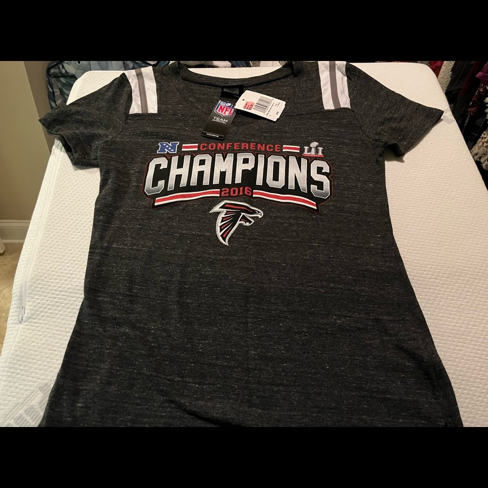 NFL women’s Atlanta falcons t-shirt
